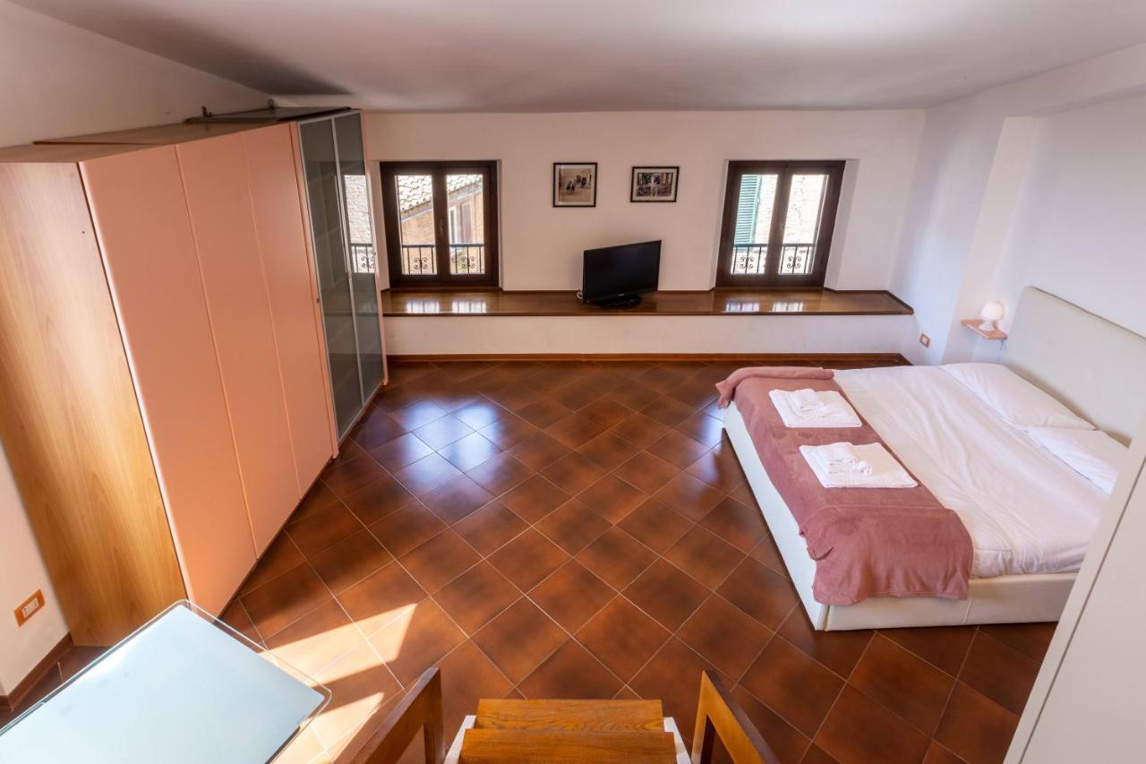 Апартаменты La Casa Del Dupre Сиена Экстерьер фото